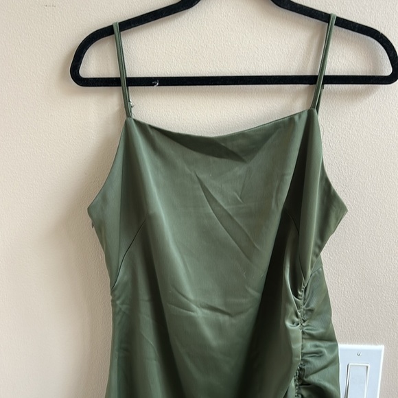 Glam Green Adjustable Party Cocktail Mini Dress Size Large - Picture 2 of 8